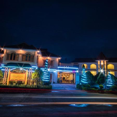 Win Unity Hotel Pyin Oo Lwin Extérieur photo