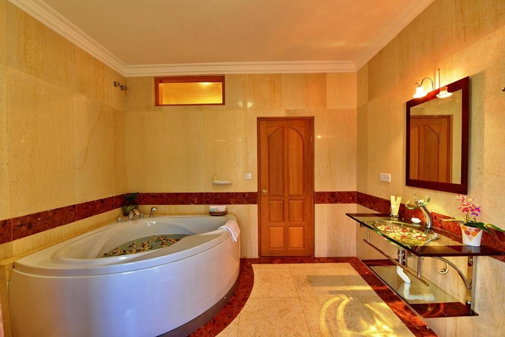 Win Unity Hotel Pyin Oo Lwin Chambre photo